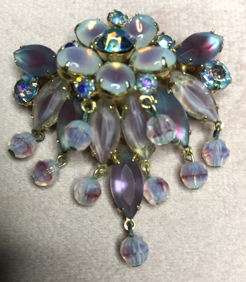 VTG Brooch Light Purple Mauve Fringe Waterfall Glass Rhinestone AB Juliana Style