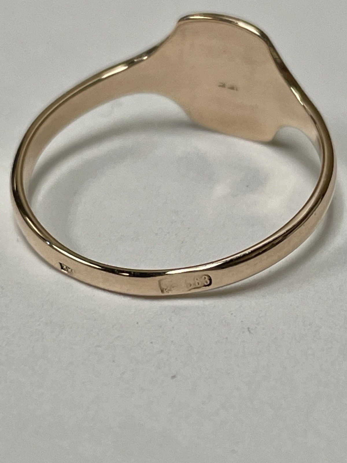 USSR Soviet-era signet ring Sz. 7.75 crafted in Solid 14K (583) gold