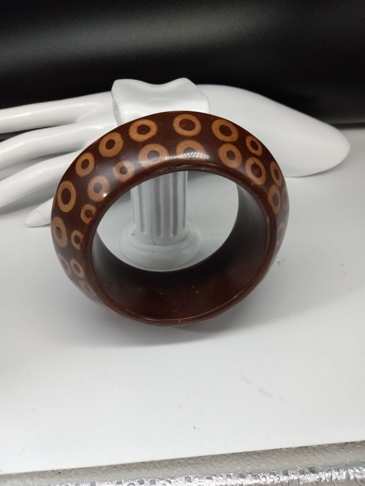 Kjl Vintage Massive Lucite Brown Polka Dot Designer Bangle Bracelet