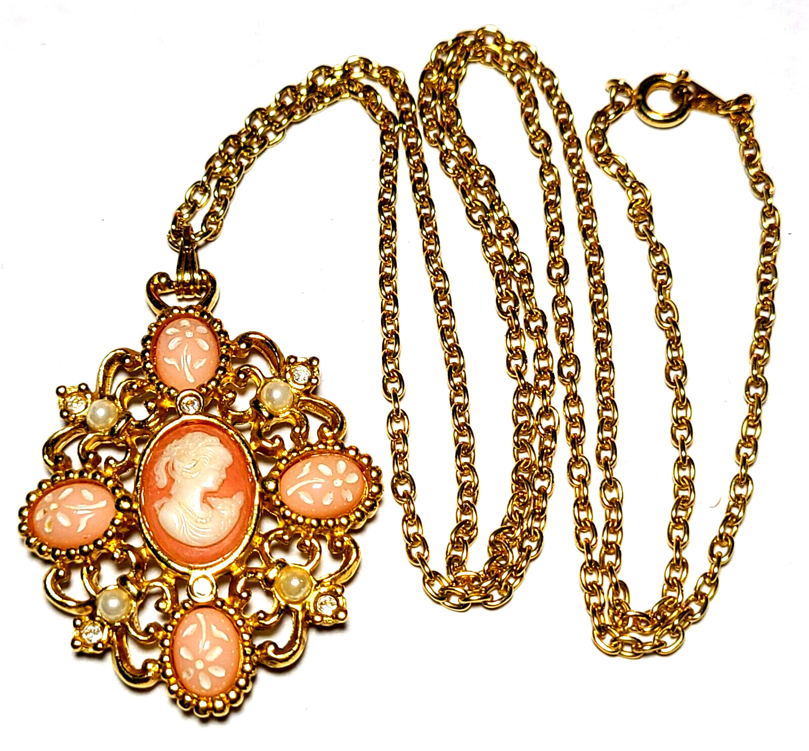 VINTAGE FAUX PEARL CRYSTAL LUCITE CAMEO SIGNED AVON NECKLACE PENDANT
