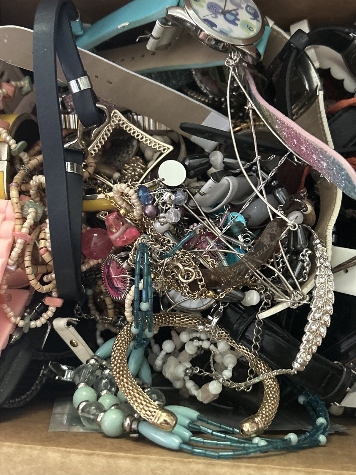 HUGE 9.5 lbs Jewelry Lot WEARABLE & REPAIR CRAFTING Unsearched VTG/NOW ESTATE