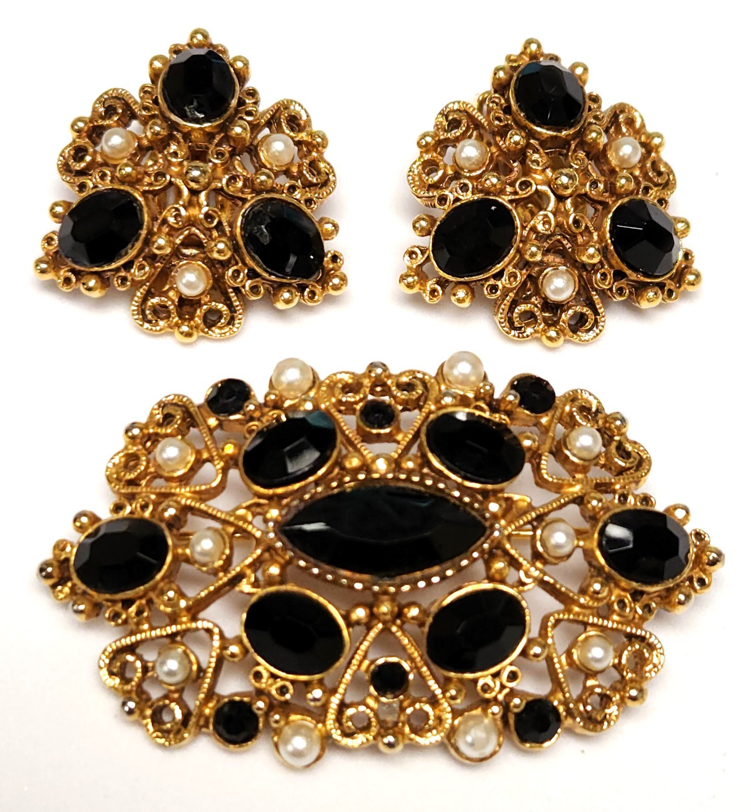 Vintage Signed Florenza Black Rhinestone Faux Pearl Clip Earrings Brooch Set
