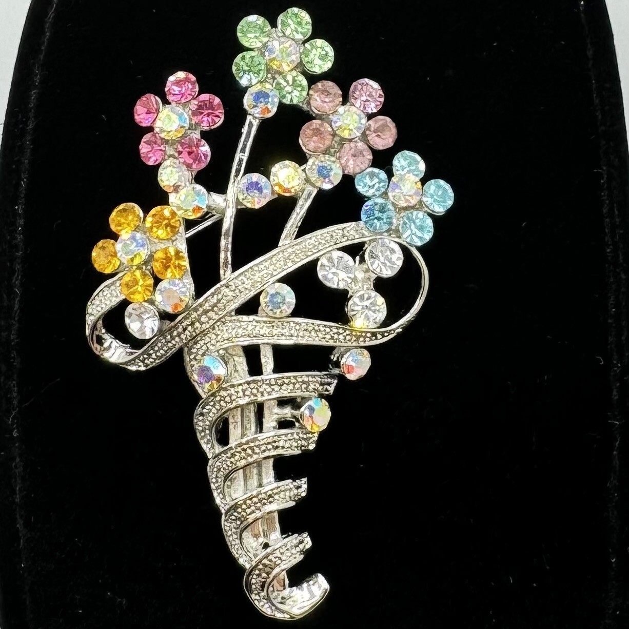 VTG Brooch Multicolor Rhinestones Flower Bouquet Silvertone Pin Unbranded