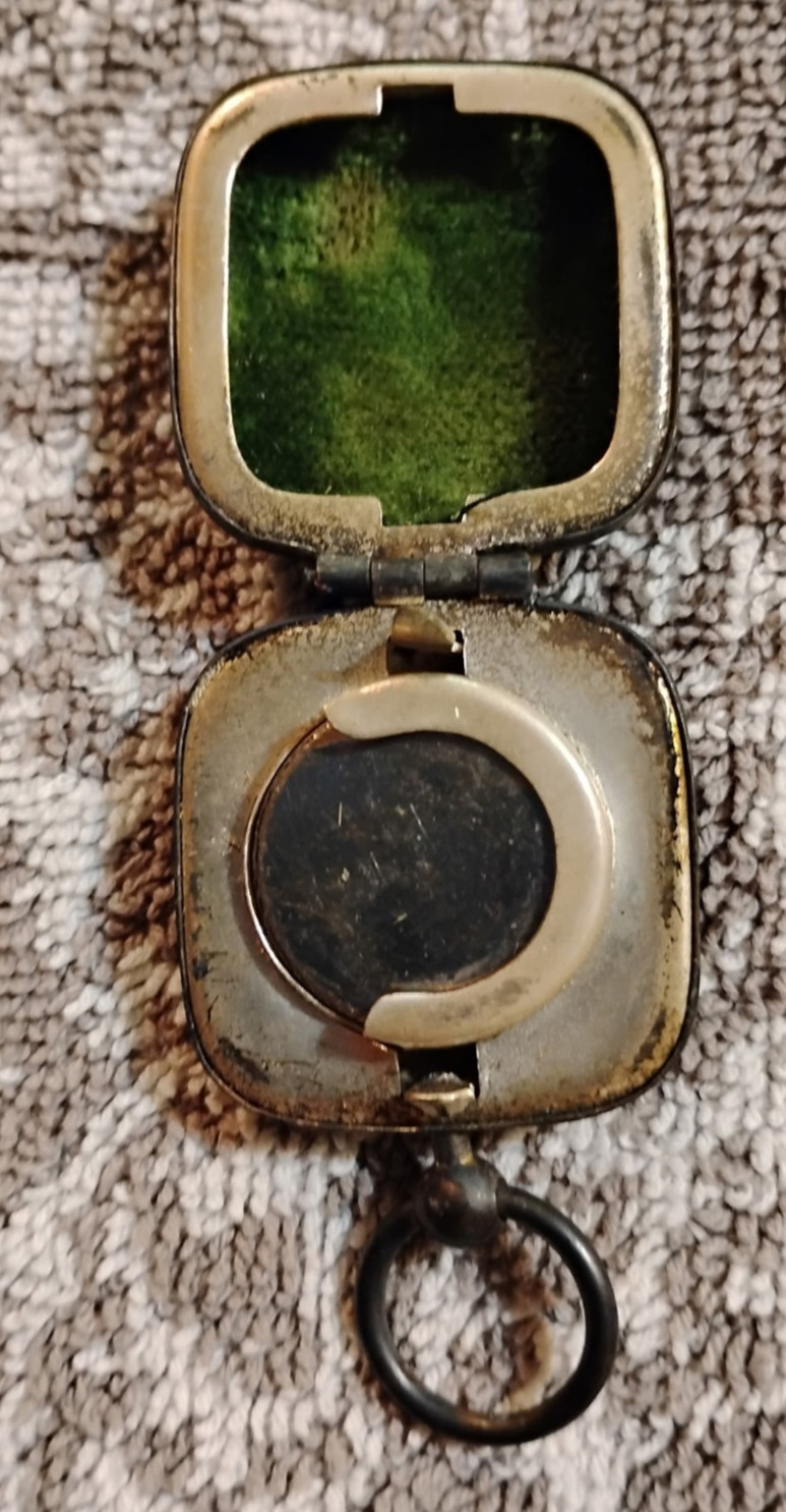 COIN CASE HOLDER single coin slot entry WORKS ! Metal black