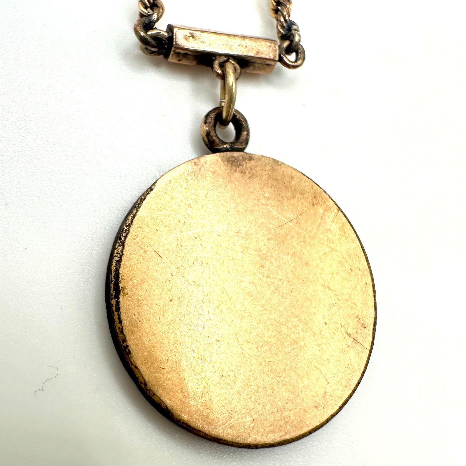 Antique Victorian gold filled twisted rope chain etched disc pendant necklace