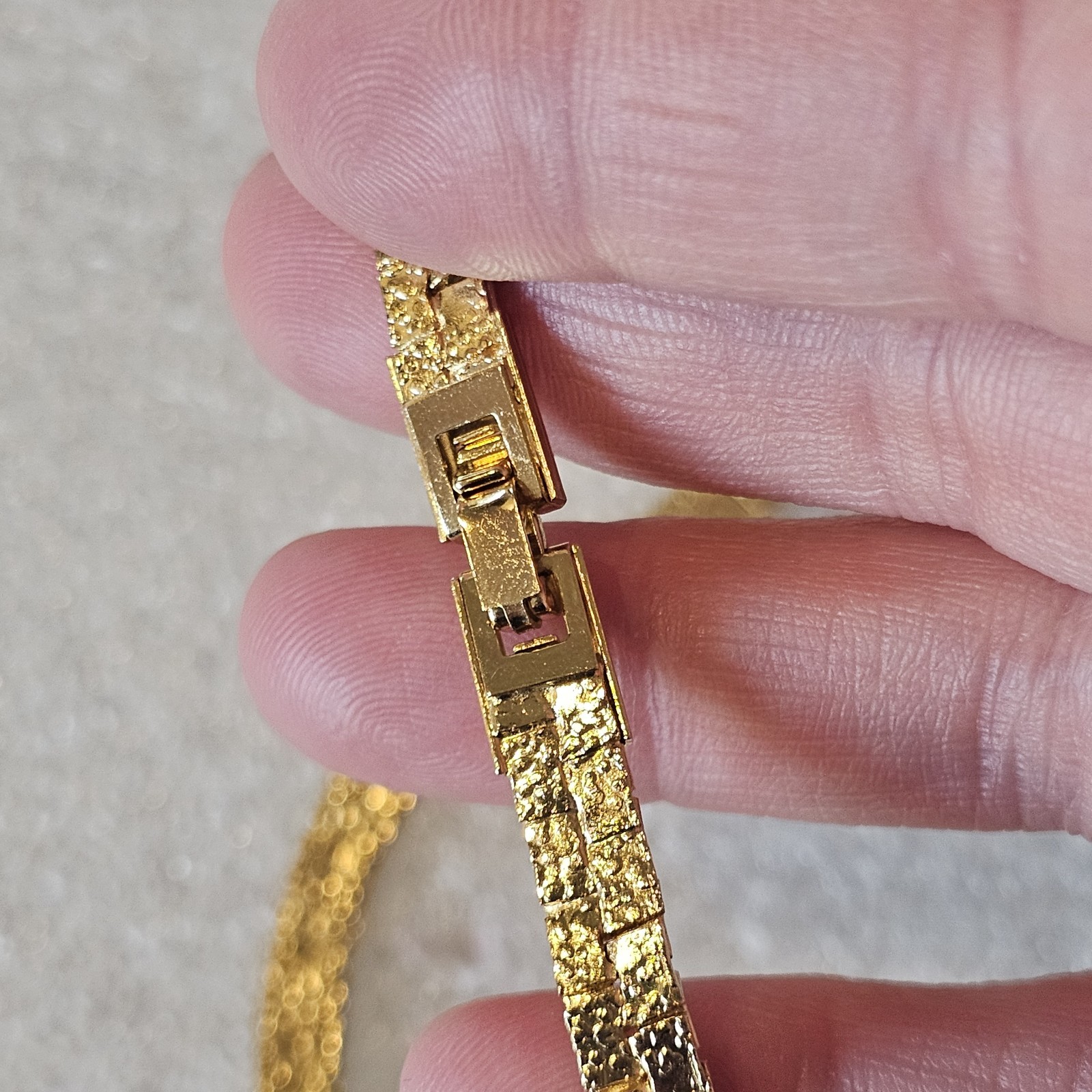 VTG Gold Plated Flat Chain Necklace Nugget Textured Heart Reversible Signed 20″