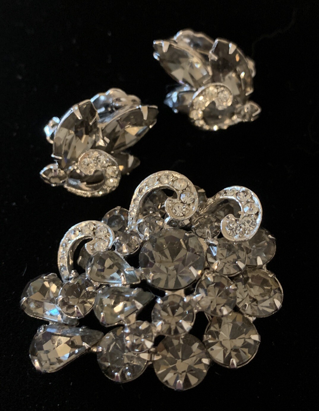 Vintage Signed Weiss Earrings & Brooch Set Rhinestones