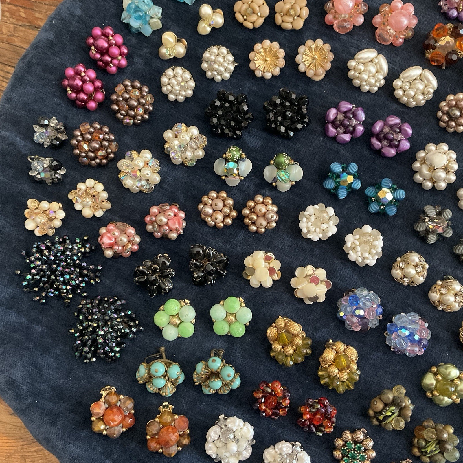 HUGE Lot Vintage Clip On Screw Back CLUSTER Earrings Vogue Weiss Kramer Jonne