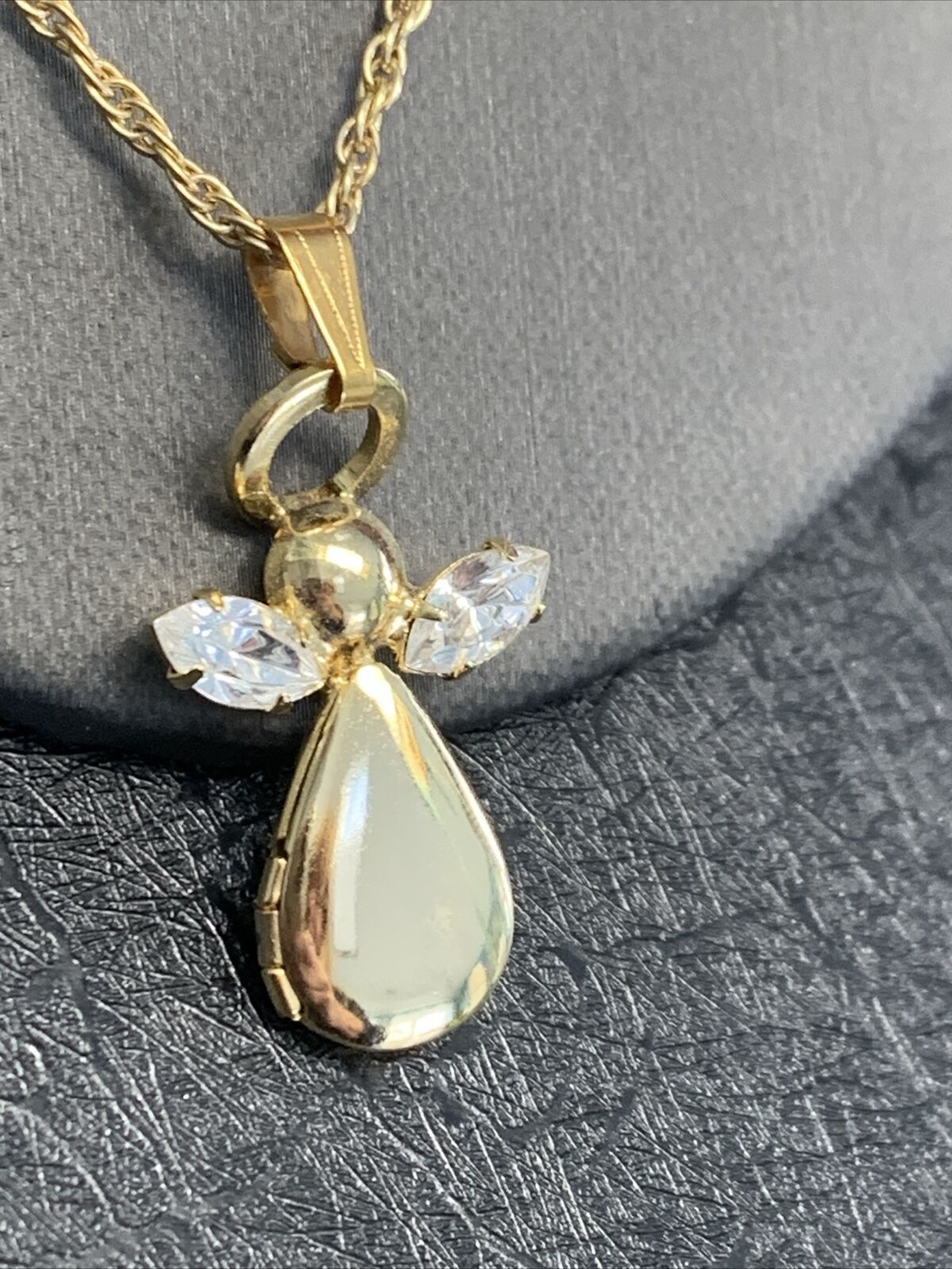 Vintage Angel Picture Locket Cubic Zirconia Pendant Necklace 18 Inches
