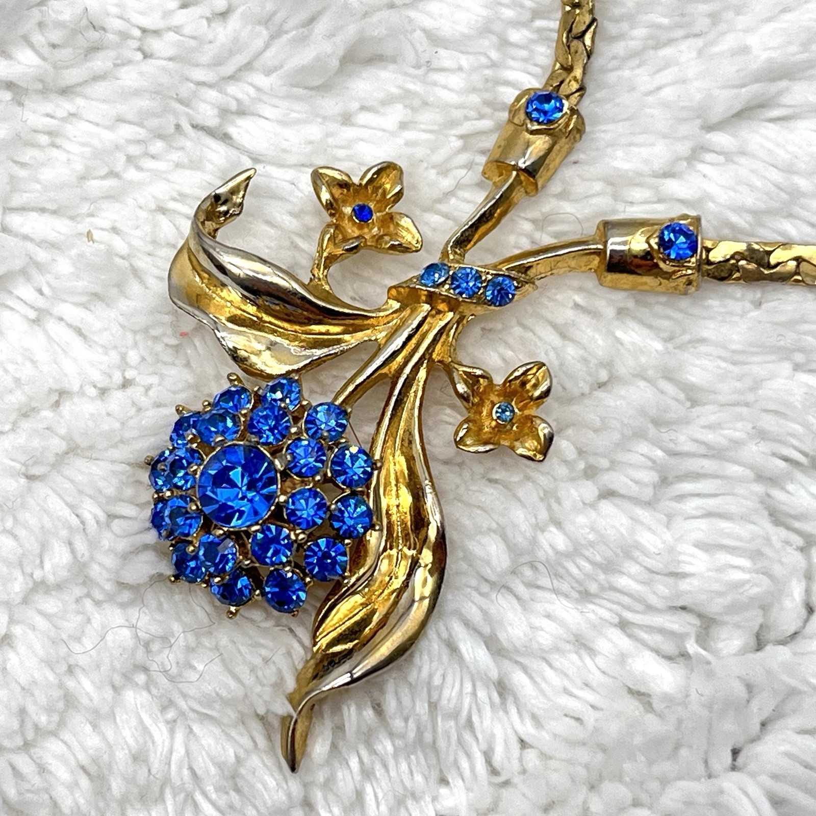 Vintage Blue Flower Necklace Gold Tone Snake Chain Choker 13″