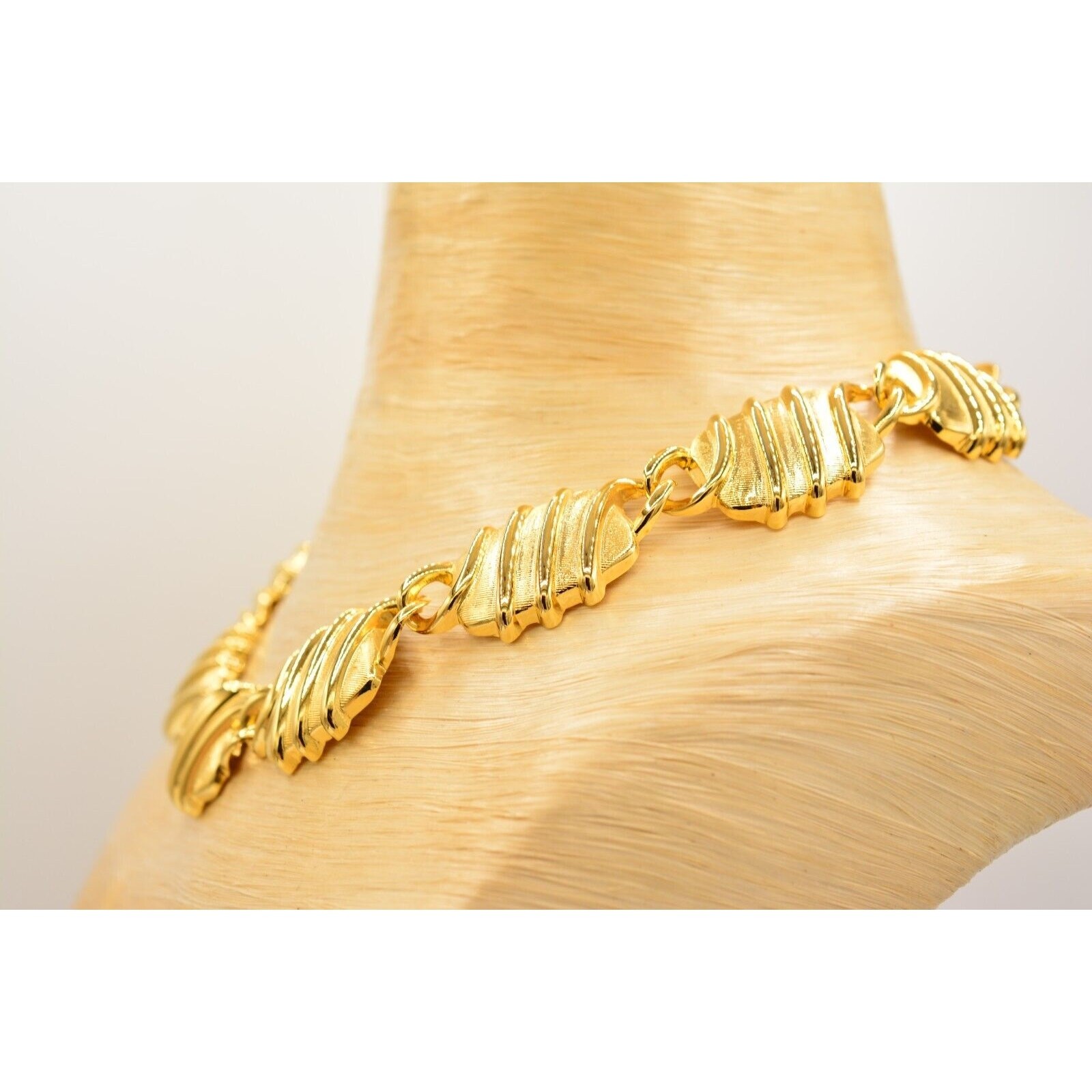 Vintage Statement Collar Necklace Polished Gold Linked Chain Chunky 1980s Bin1