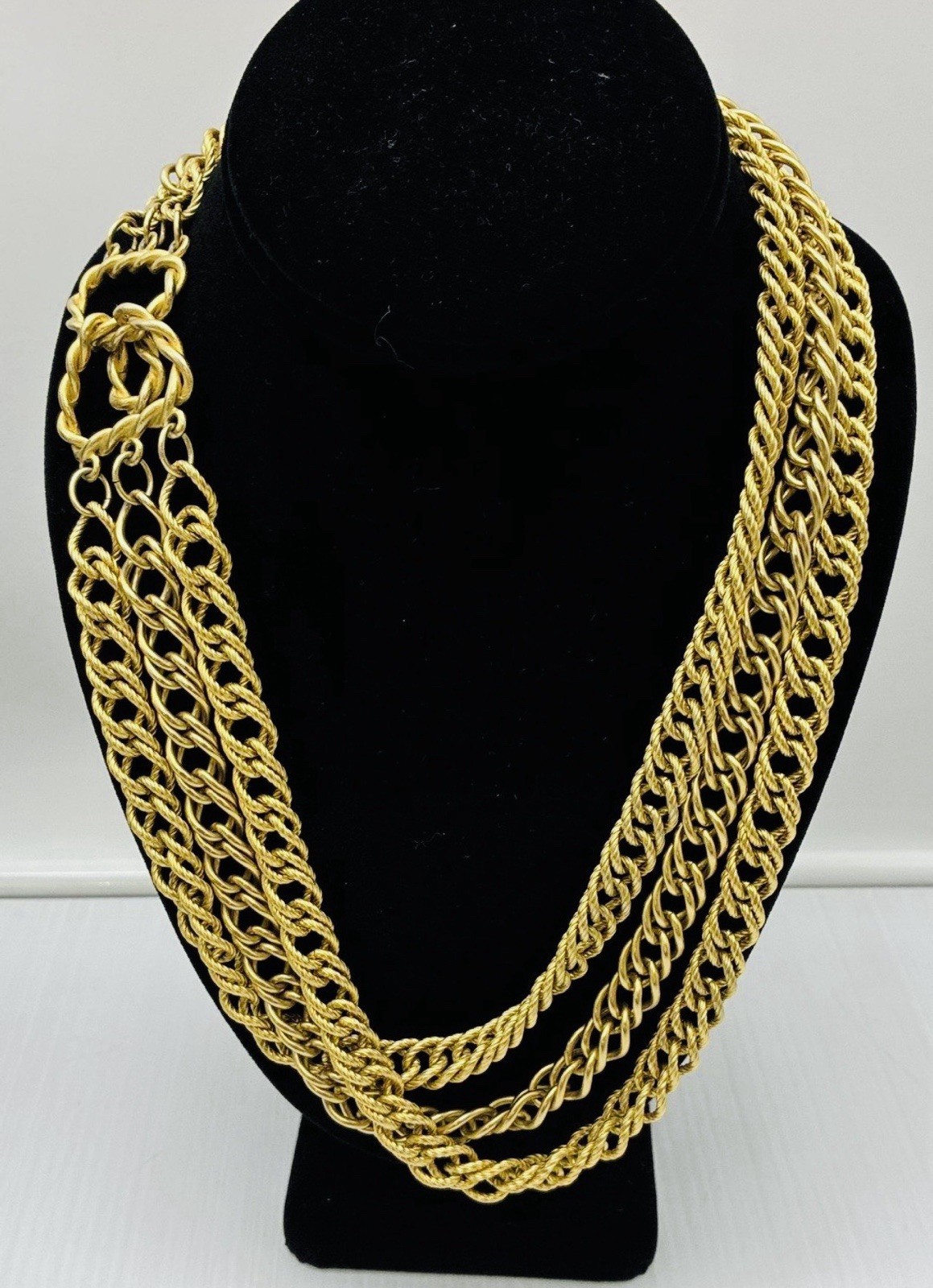 Vintage Unsigned Gold Tone 21 In Multi Chain Couture Runway Statement Necklace