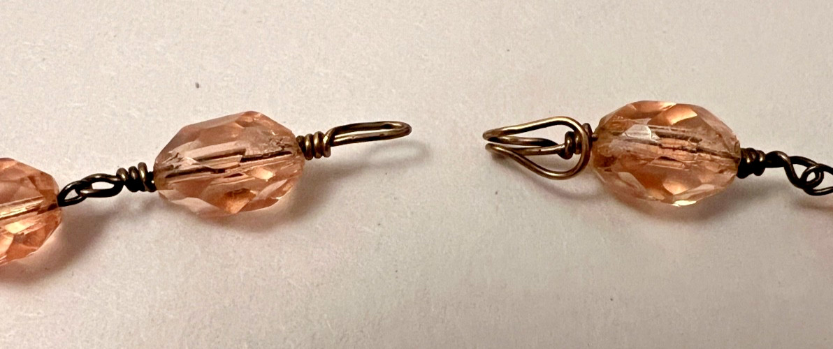 Vtg Pink Crystal Bead Unknown Metal Necklace Graduated Size 24 Inches Long