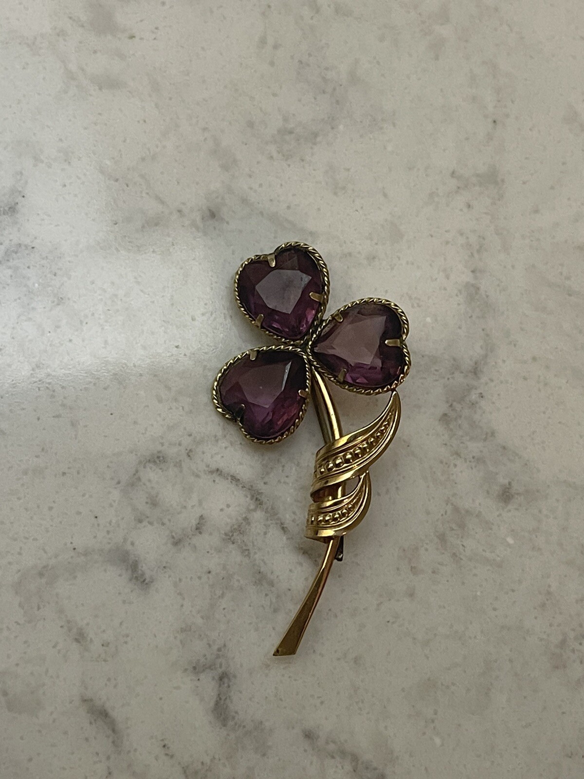 Vintage 1/20th 12K Gold Filled 3 Purple Heart Shaped Petal Brooch