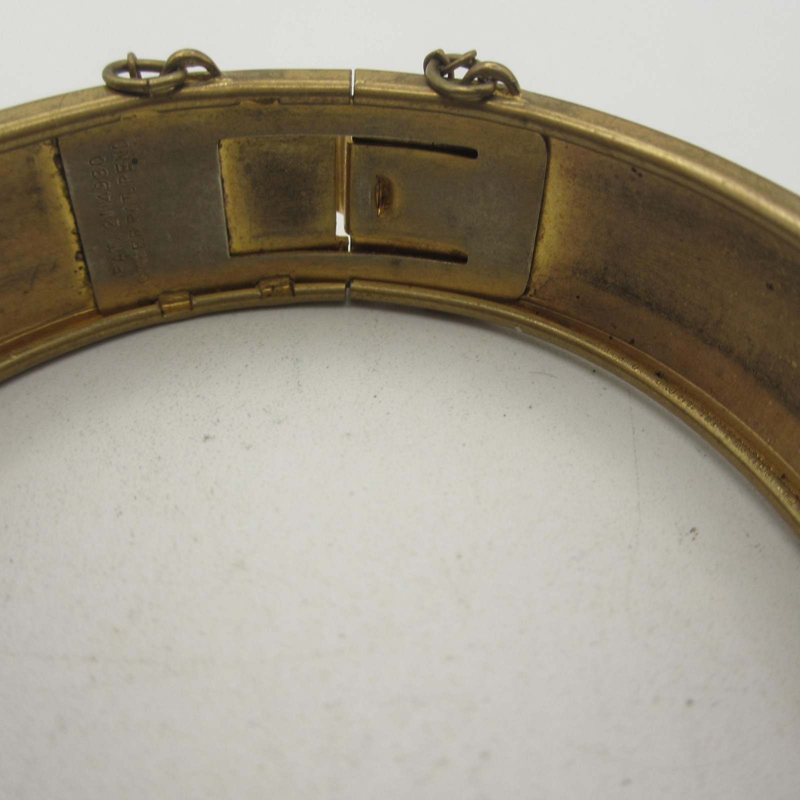 Vintage Etched Floral Bracelet Safety Chain Gold Tone