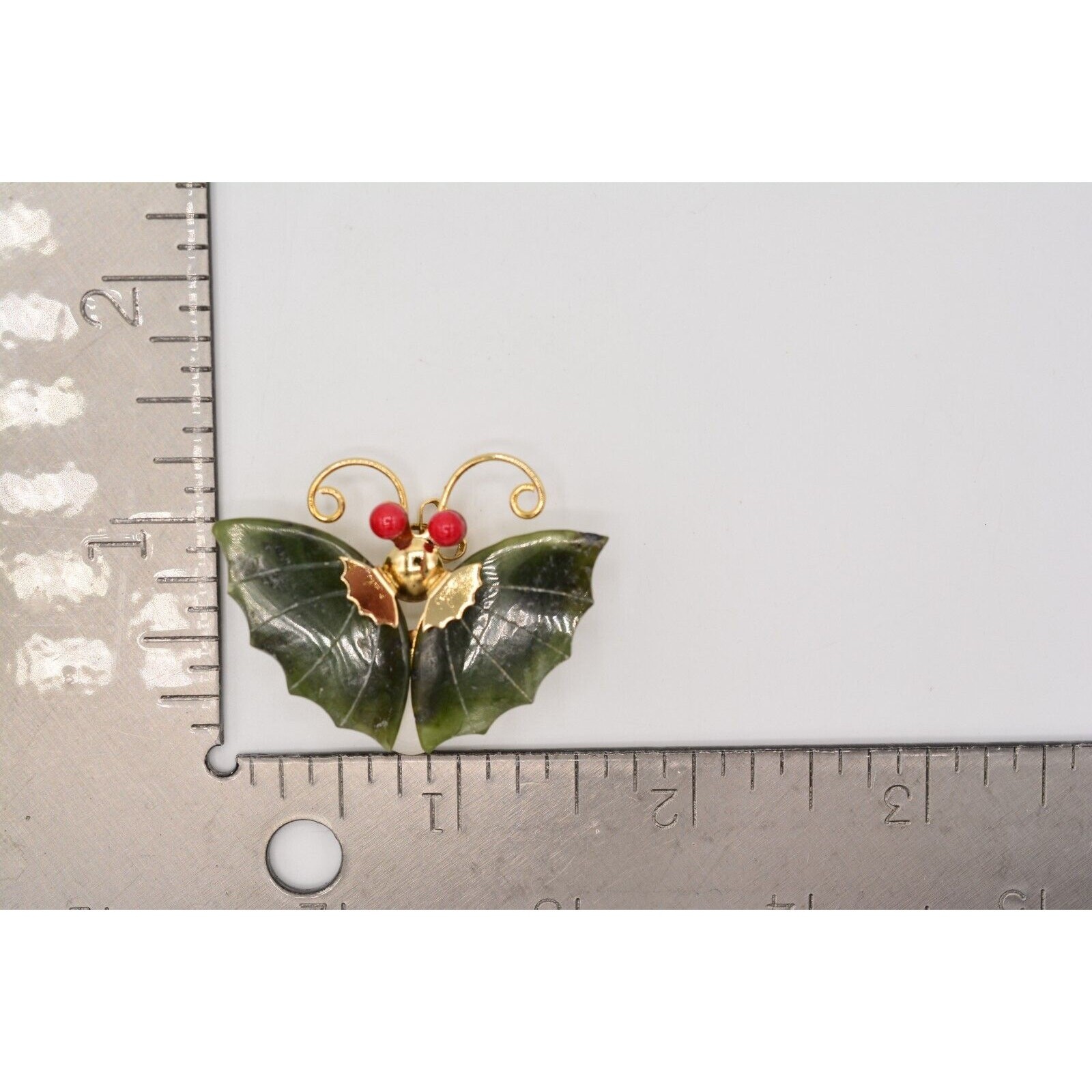 Vintage Butterfly Pin Brooch Green Cabochon Faux Jade Gold Tone 1970s BinAQ