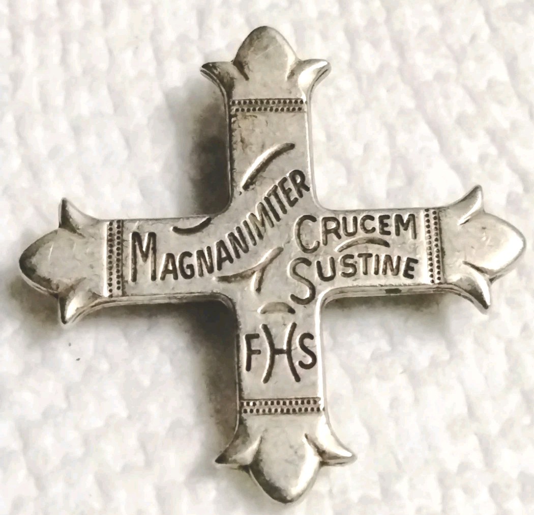 James Avery Magnanimiter Crusem Sustine Sterling Silver Cross Pendant Pin