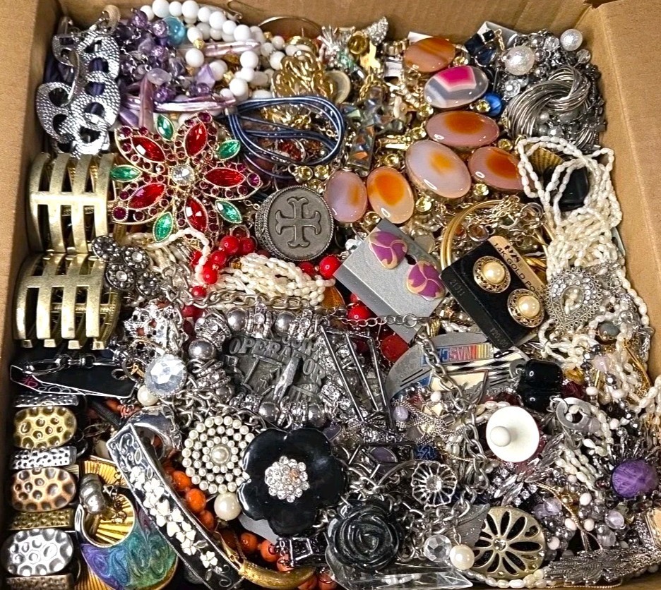 Jewelry Treasure Box Lot Unsearched Unsorted Vtg & New Junk & Good Resell 3 Lbs
