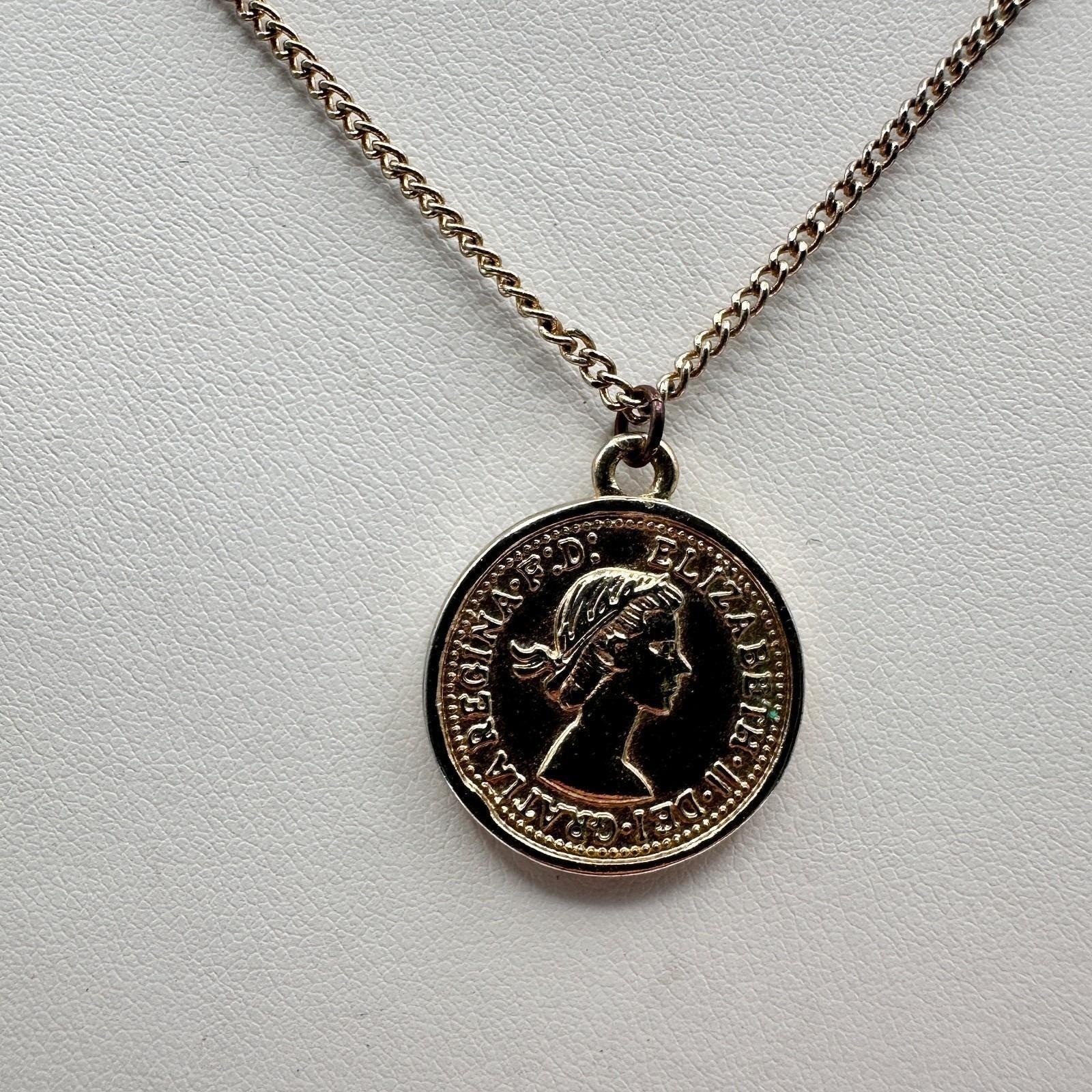 Vintage 70s Queen Elizabeth II British Five Pence Coin Pendant Necklace Jewelry