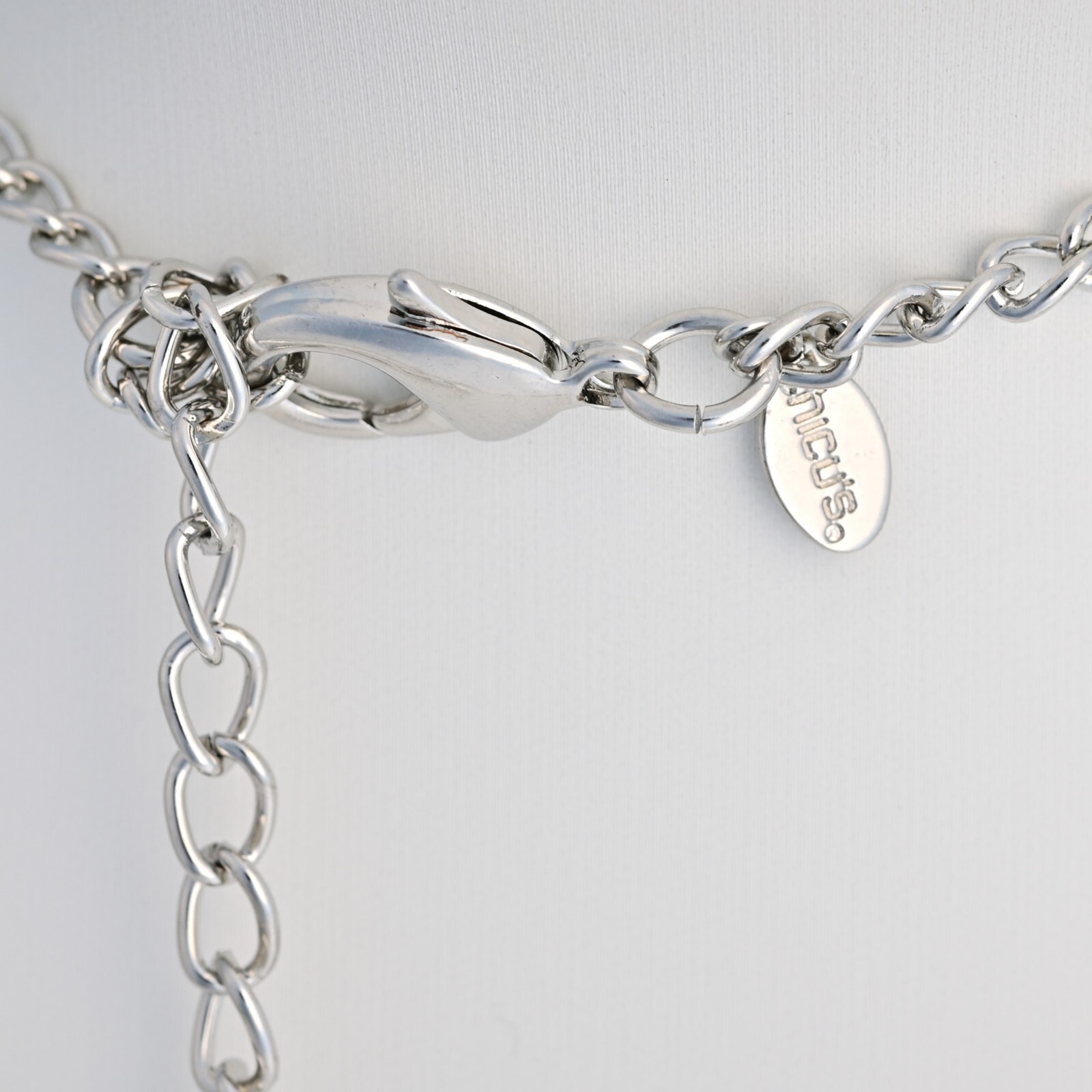 CHICOS Original Vintage Signed Silver Tassell Charm Drop Pendant Estate Necklace
