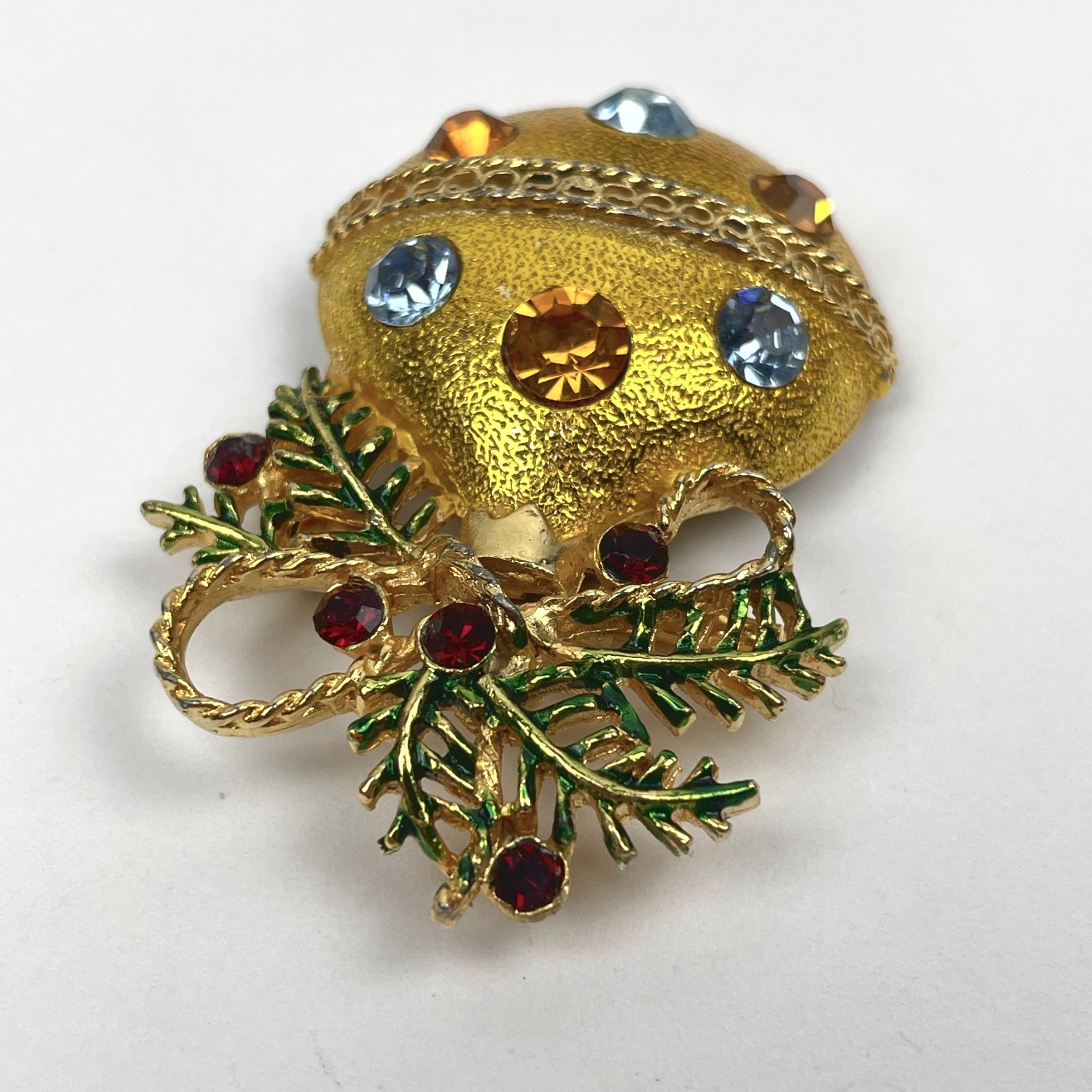 VTG Christmas Ornament Bulb Brooch Gold Tone Rhinestone Holly Holiday Pin