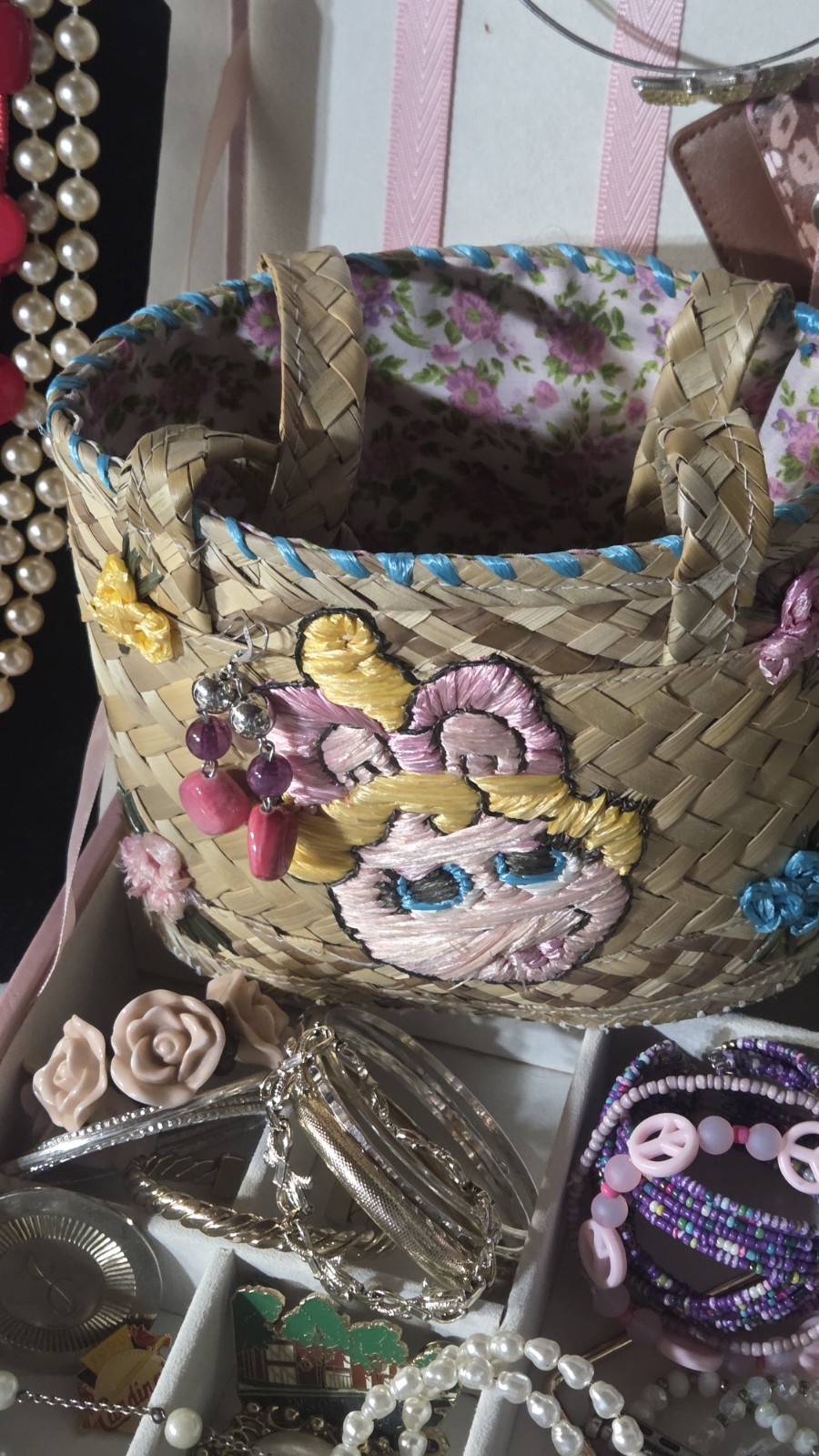 Grandma’s Estate; Jewelry, Trinkets, & Extra Fun Junk! Lot #96