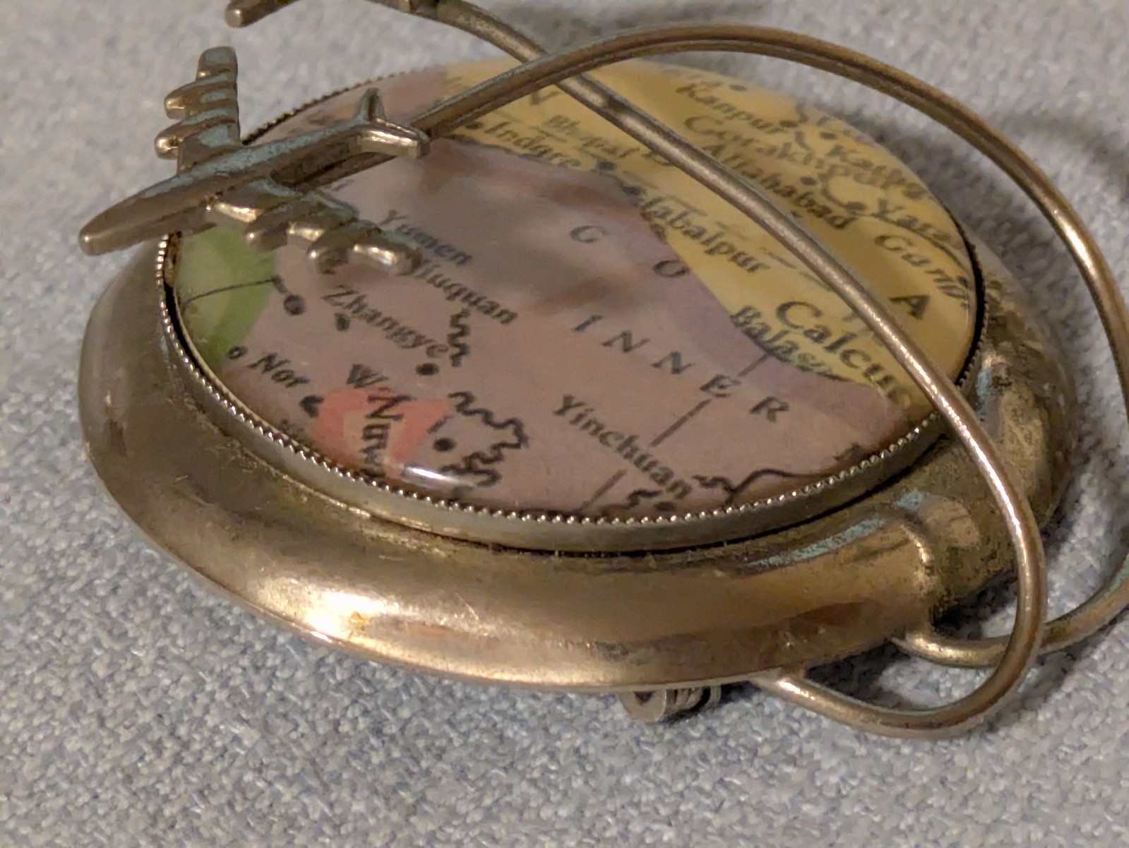 VINTAGE METAL TRAVEL BROOCH PIN JET PLANE AIRPLANES FLYING MAP ASIA INDIA CHINA