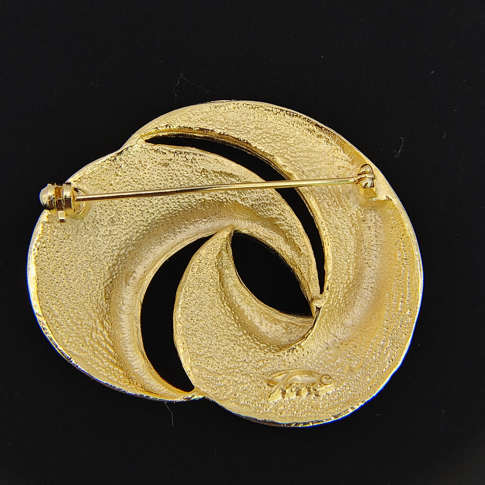 VTG Tona Gold Tone Brooch Pin Swirl Drip Multiple Textures Modernist Signed