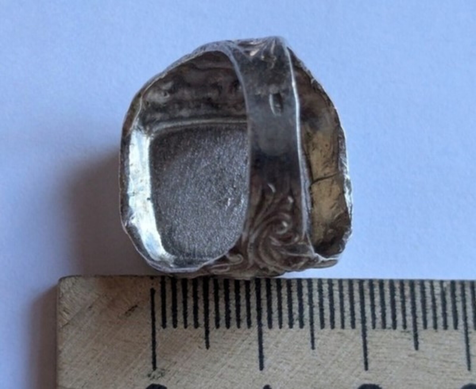 Vintage men’s signet ring sterling silver 925 Size 9.5 Weight 8.94 g. Knight.