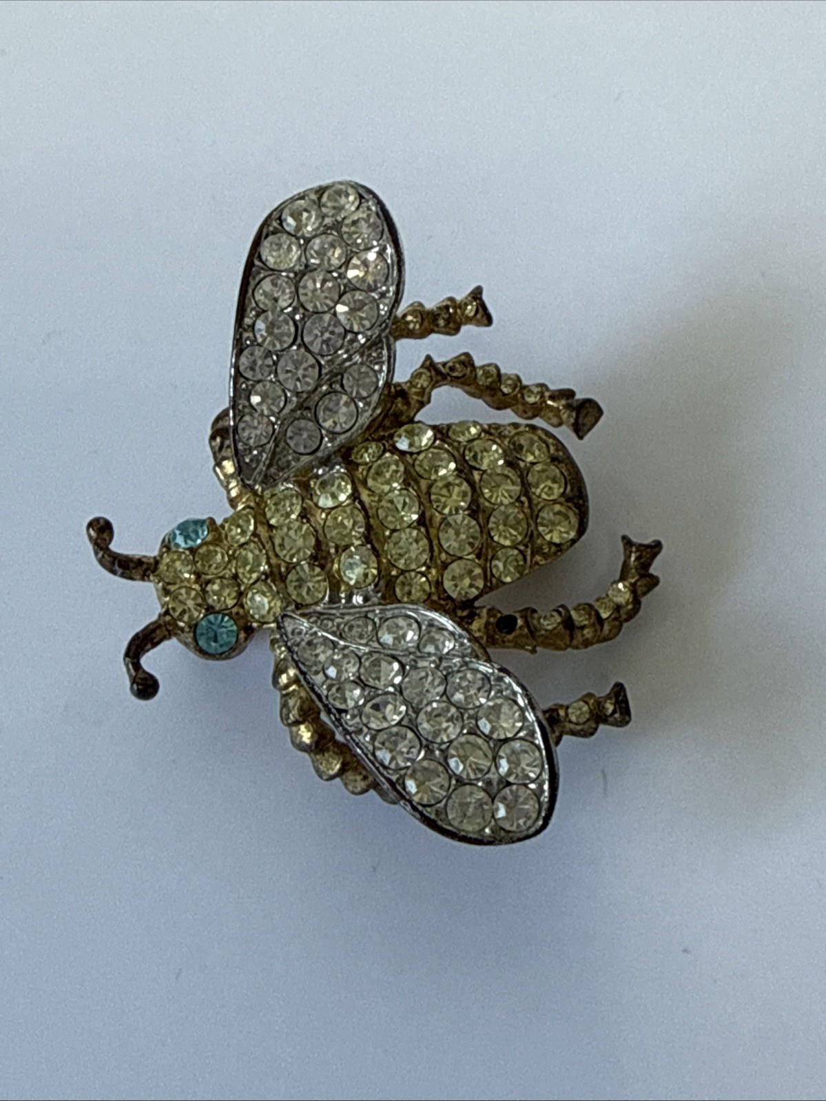 VTG Signed KJL Kenneth Jay Lane Rhinestone Bumble Bee brooch SEE PICTURES