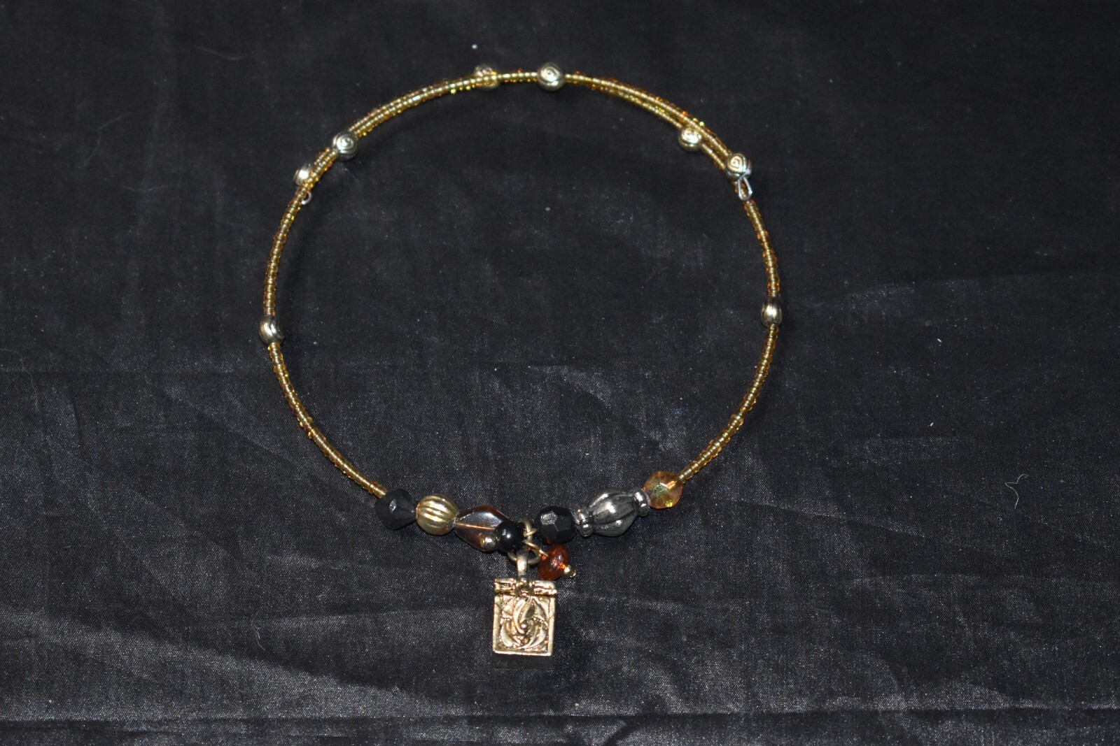 Vintage Beaded Memory Wire Choker Necklace Teardrop w/ Box Pendant Sharm