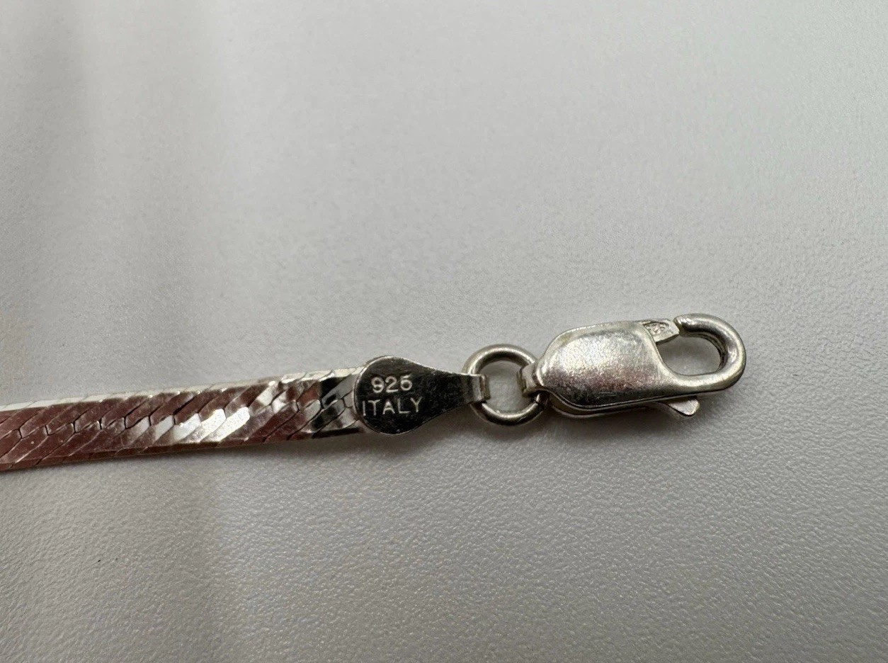 “Someone Special” Vintage Herringbone Italy 925 Sterling Silver Bracelet 7.5in