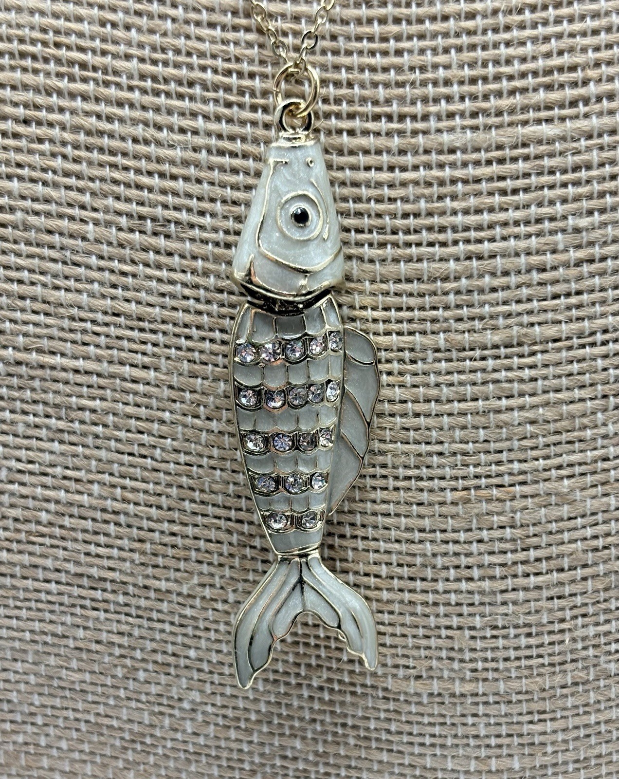 Vintage Articulated Fish Pendant Necklace Enamel Rhinestone Gold Tone 15” Chain