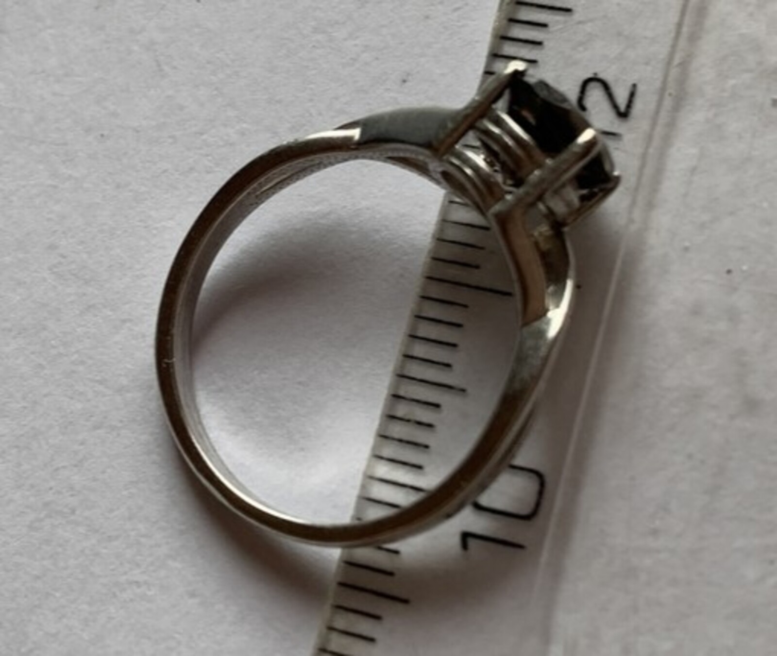 Vintage ring sterling silver 925 Size 7 Weight 2.05 g. Smoky quartz.