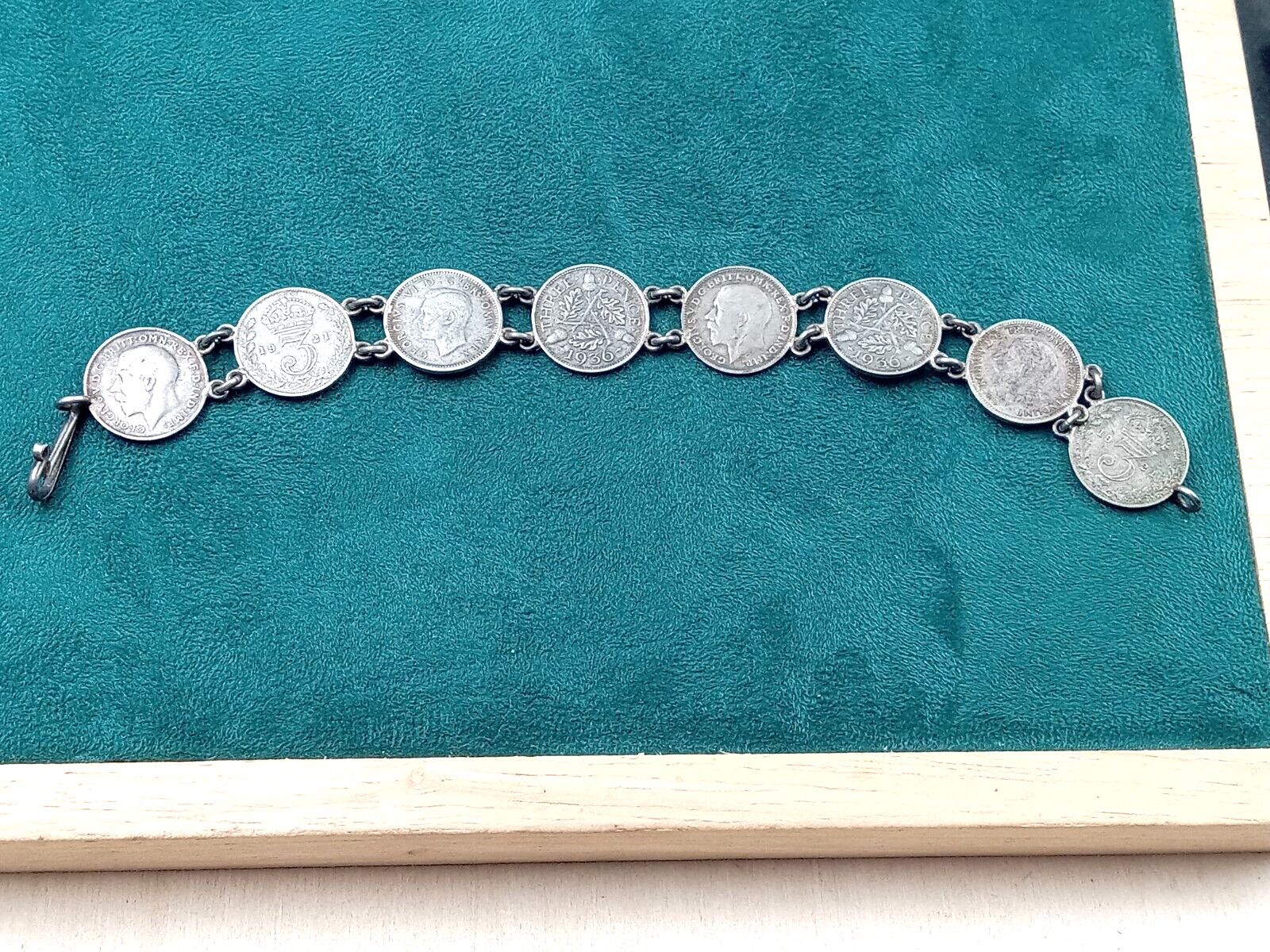 United Kingdom 3 Pence Silver Coin Link Bracelet: 7″ Long, King George