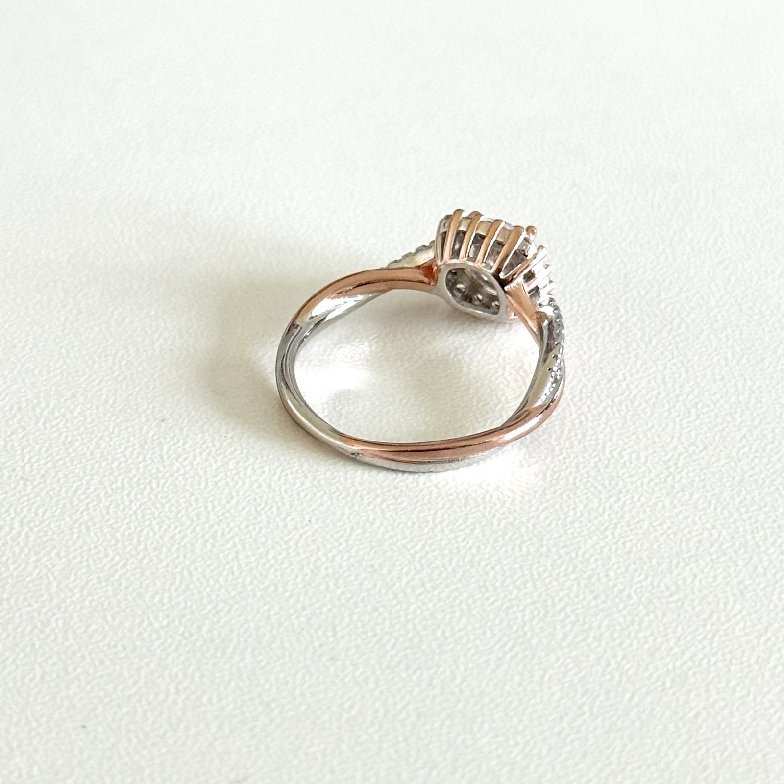 925 Sterling Silver & Rose Gold Plated Two Tone Clear CZ Sparkly Ring Size 8