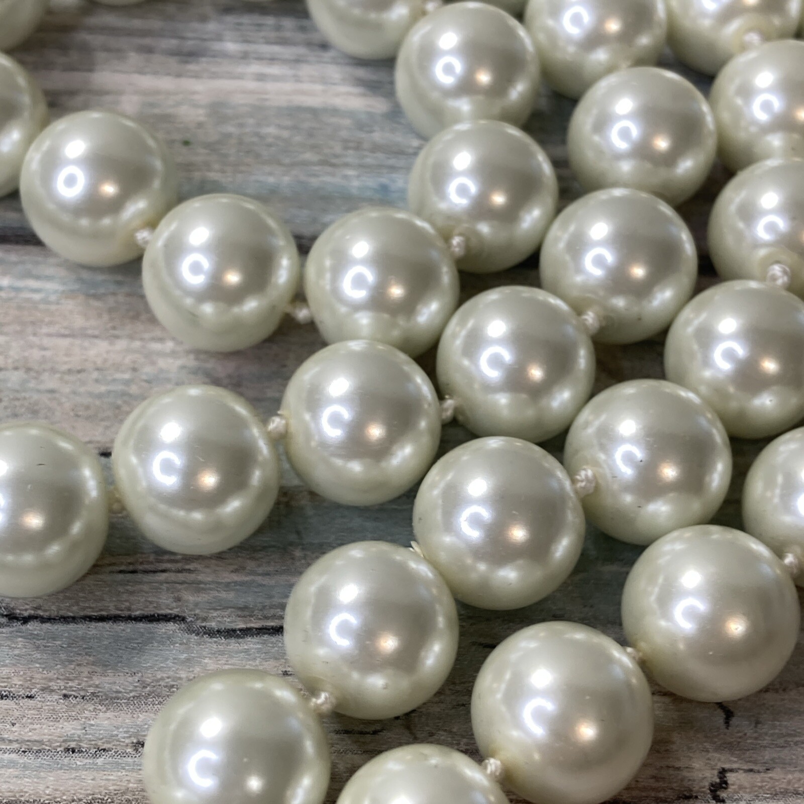 CHICO’S single Knotted Faux Pearl Glass Beads NECKLACE 64″ NWOT