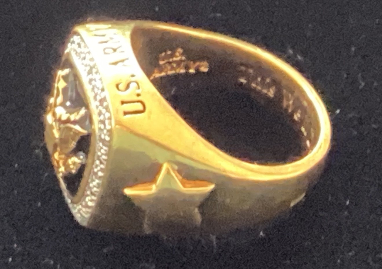 DANBURY MINT U.S. ARMY Gold Plated Men’s Ring Eagle Black Enamel Size 11.5