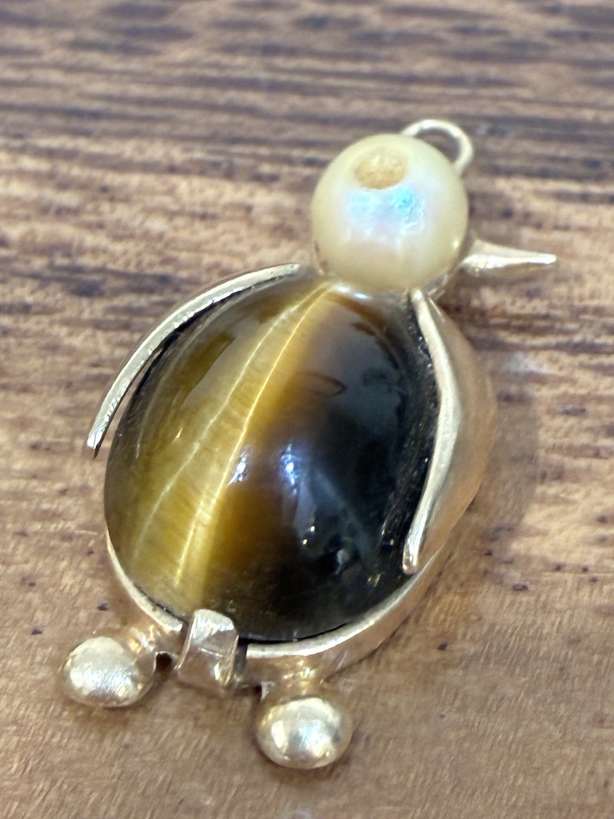 Vintage 10k Yellow Gold Penguin Tigers Eye Accent Pendant