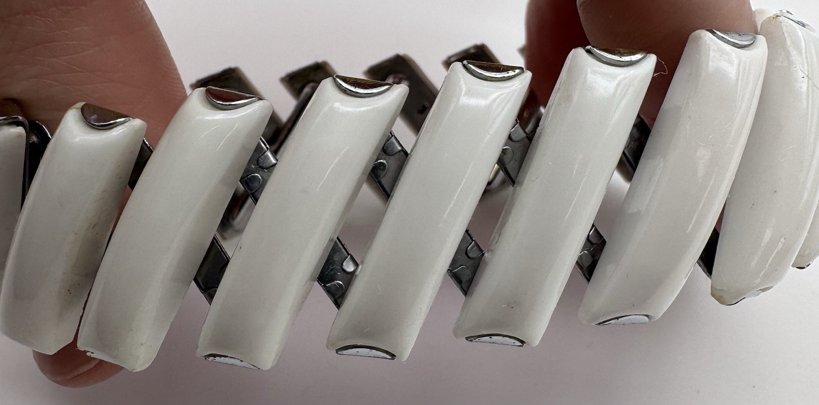 Vtg Bracelets Expandable Stretch Lucite Japan Hong Kong Silver White 3 Set
