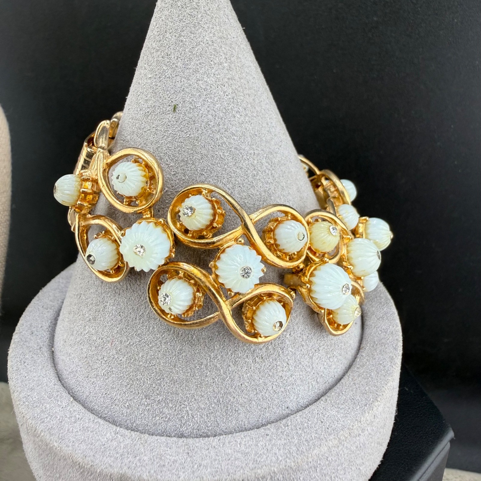 Vintage Florenza Bracelet Gold Tone Signed 7”