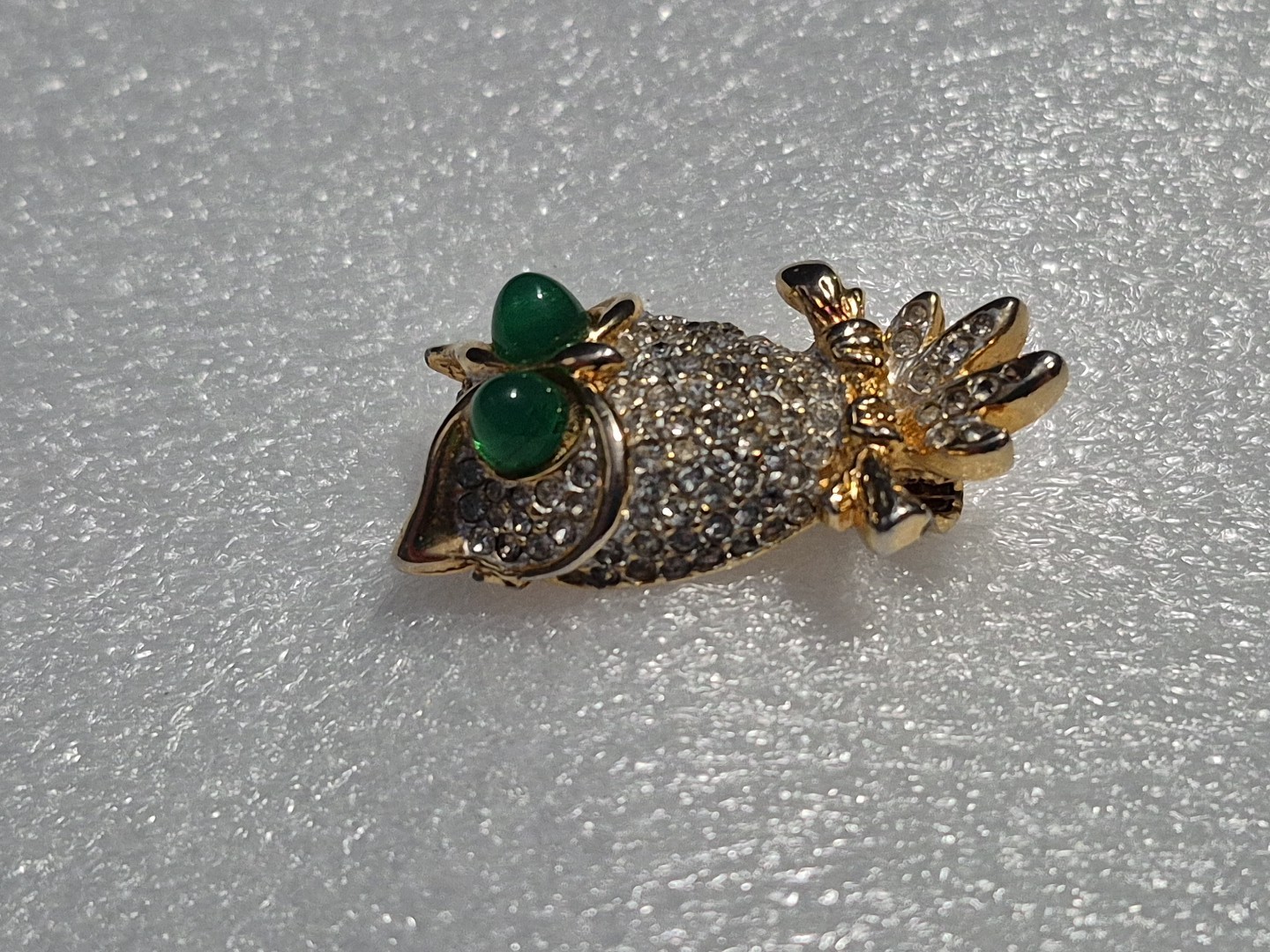 Vtg Owl Green Cabochon & Clear Rhinestone Goldtone Brooch/Pin-2 Stones Missing