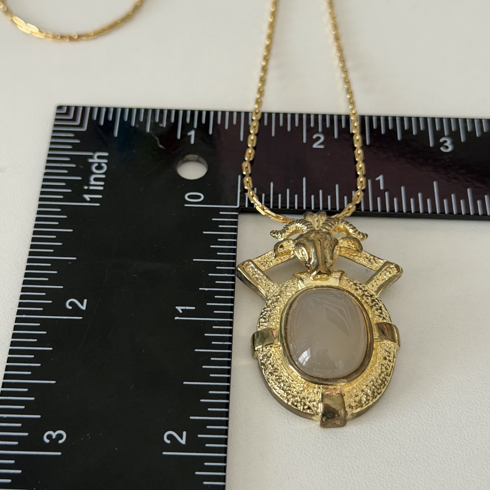 Vintage Opaline Glass Cabochon Aries Ram Pendant Gold Tone Necklace 24″