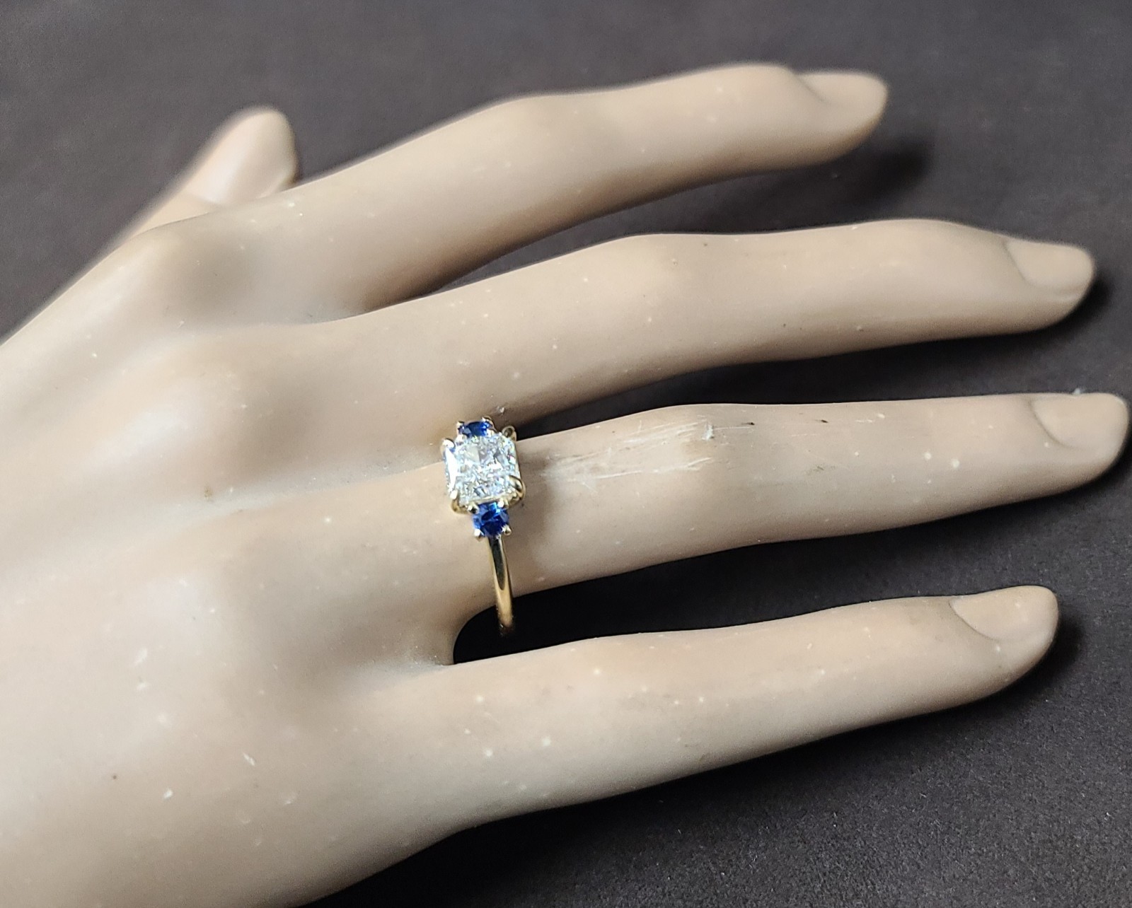 Vintage 14K Yellow Gold Engagement ring 1.41ct.Natural Radiant Cut Diamond