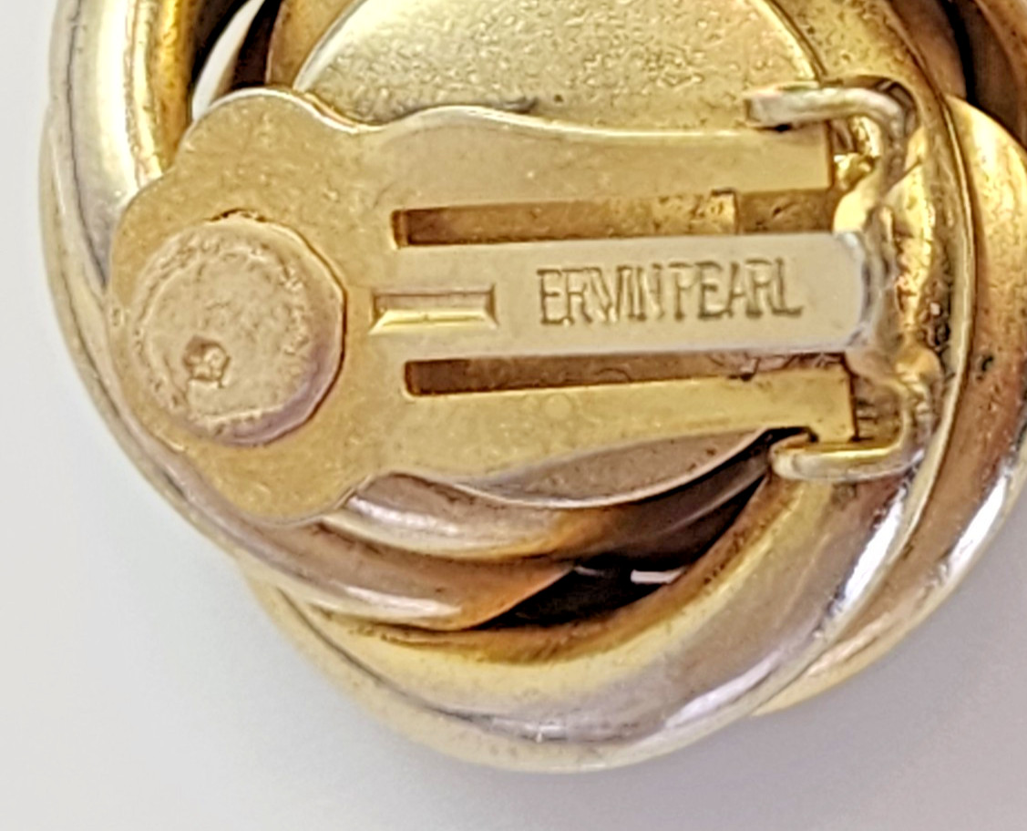 Vintage Ervin Pearl 1 1/4″ Gold Tone Twisted Knot Clip On Earrings – Jewelry