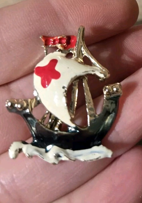Brooch Pin Vintage Enamel Metal Ship Brooch Pin Pirates Vikings