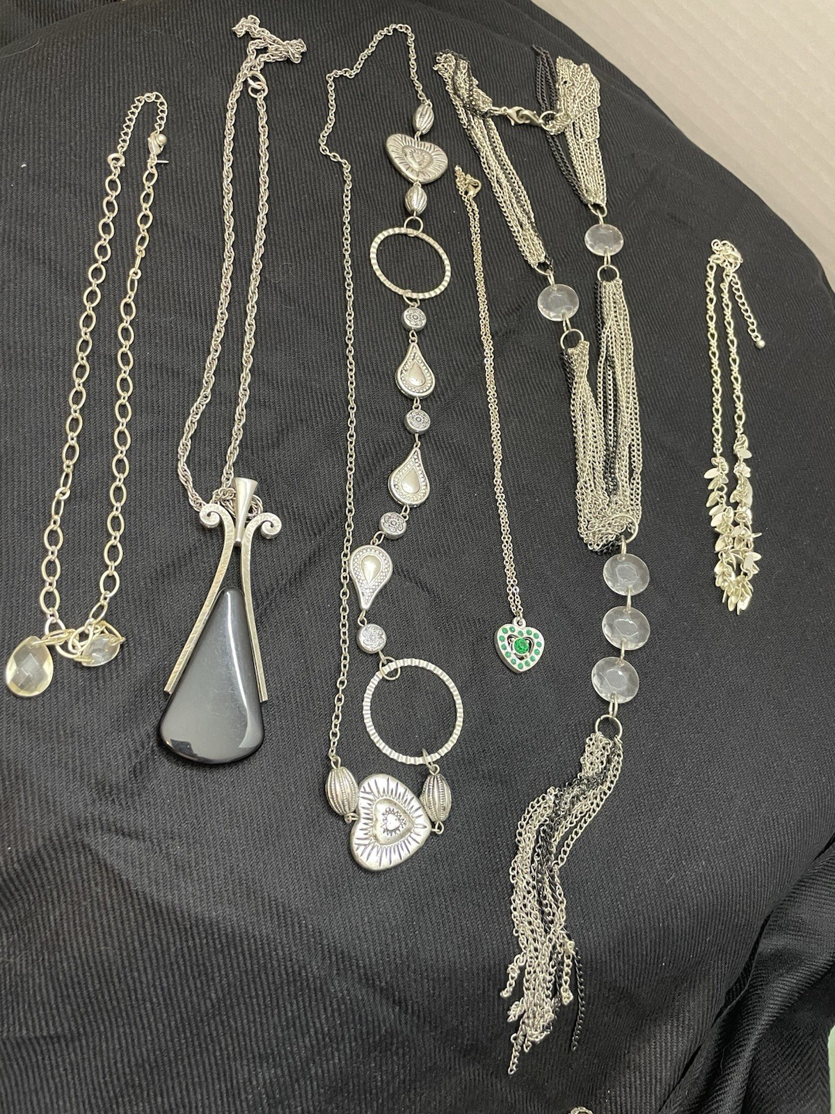 Lot Of 6 Costume Jewelry Necklace See Pictures Details/Wear