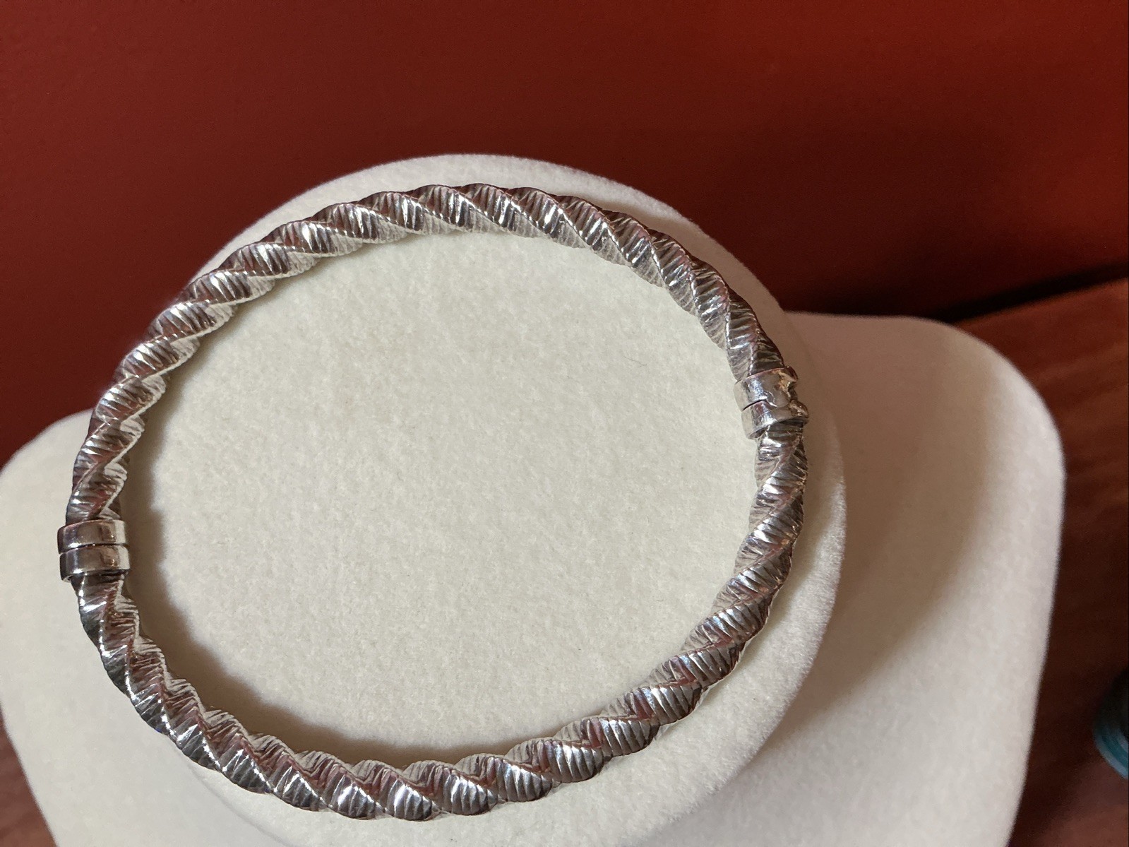 Vintage 950 Silver Milor Italy Twist Hinged Bangle Bracelet 7″