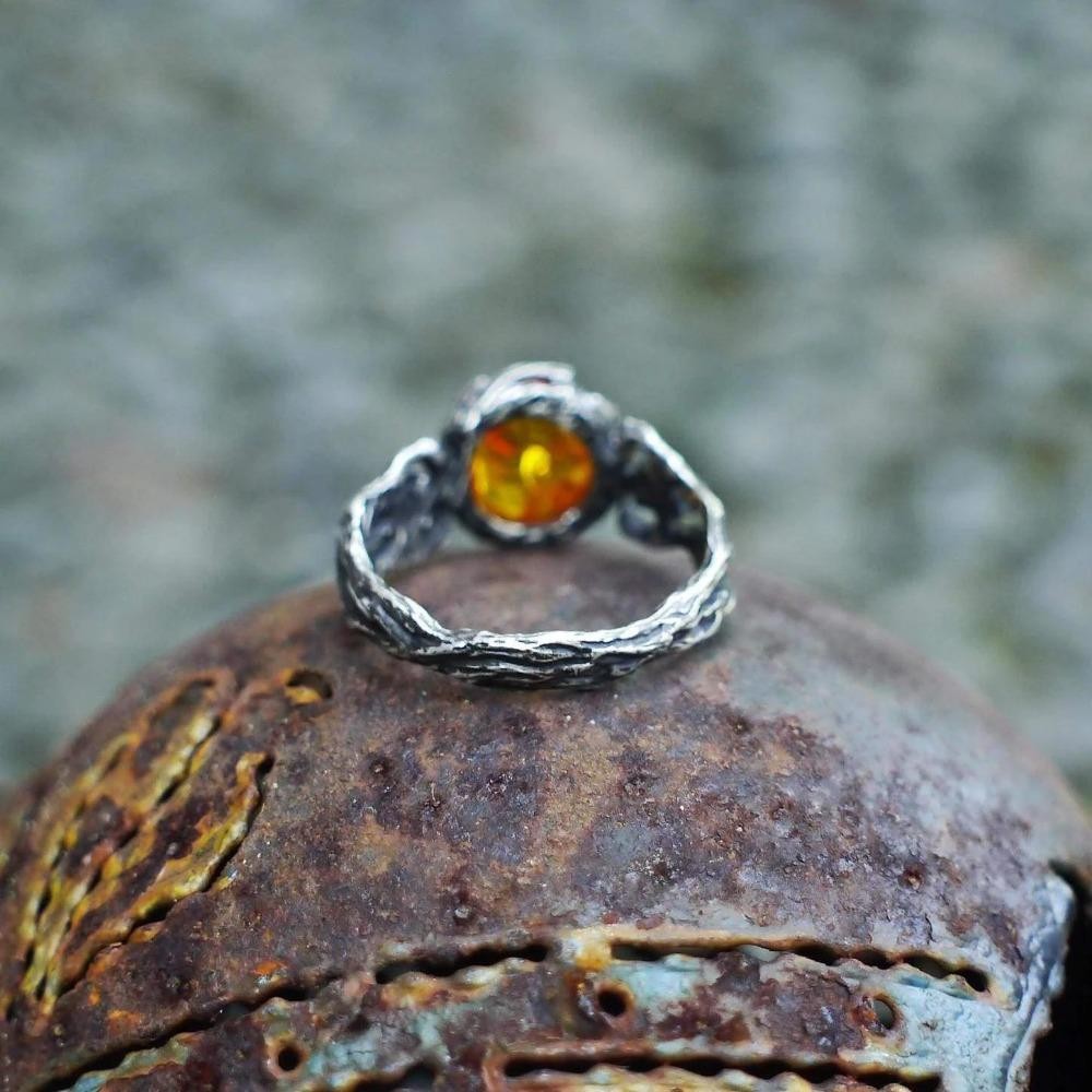 Retro Amber Stone Flower Branch Ring for Women | Vintage Fashion Party Jewelry