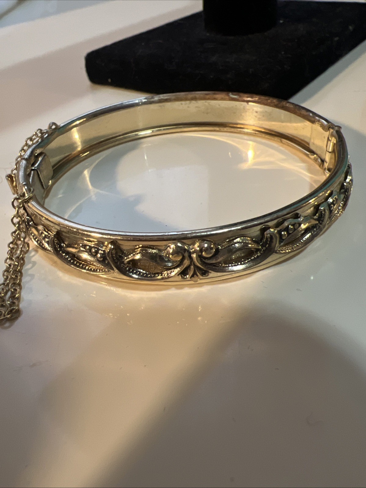 Vtg Whiting & Davis Gold Tone Victorian Revival Bangle Bracelet Floral See Pics